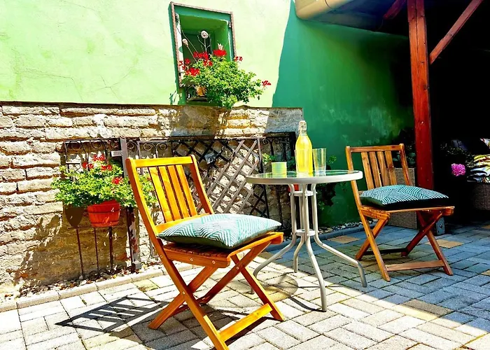 Pelsoart Apartments